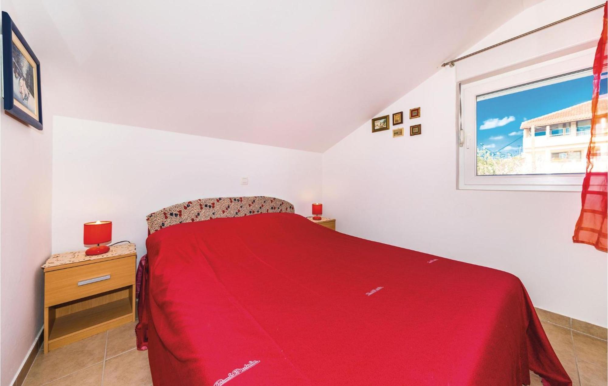 Gorgeous Apartment In Seget Vranjica Exterior photo